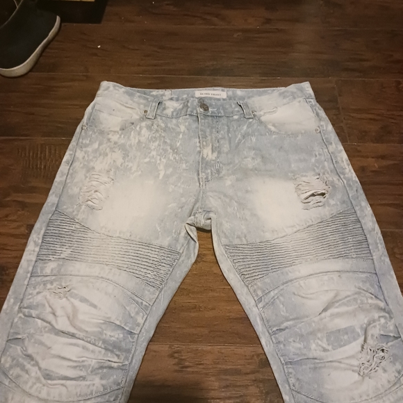 Jeans - Picture 2 of 6